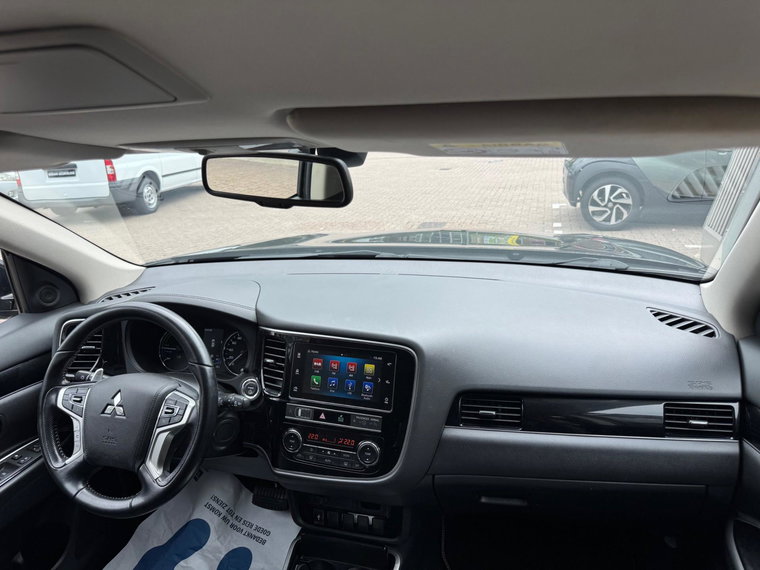 Vehicle Image 27