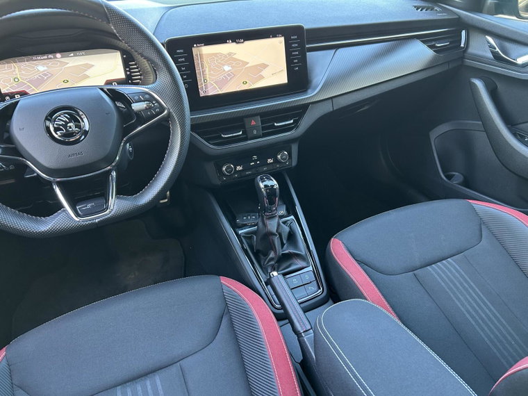 Vehicle Image 32
