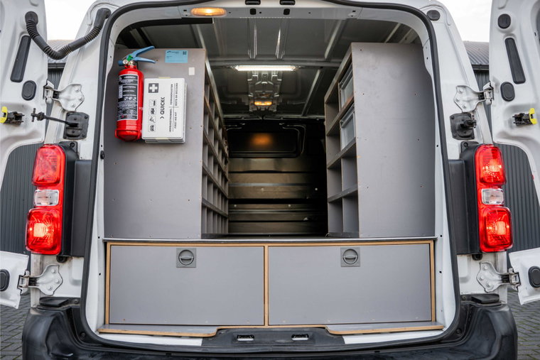 Vehicle Image 10