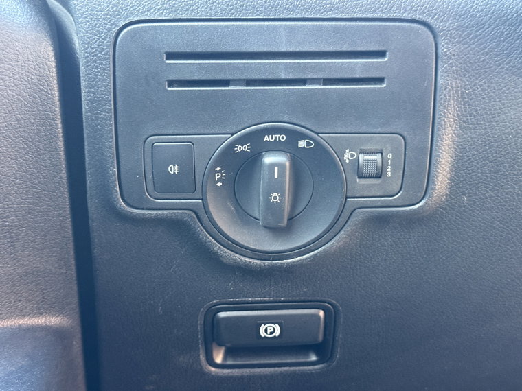 Vehicle Image 24