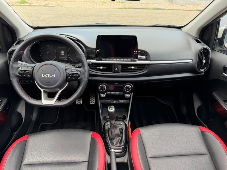 Vehicle Image 11