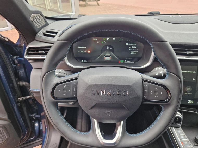 Vehicle Image 22