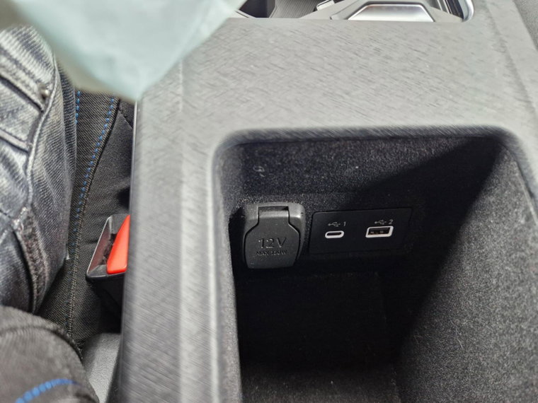 Vehicle Image 40