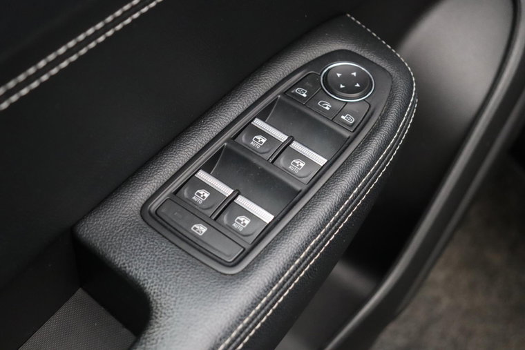 Vehicle Image 35