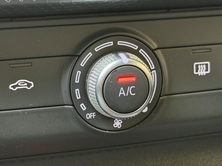 Vehicle Image 28