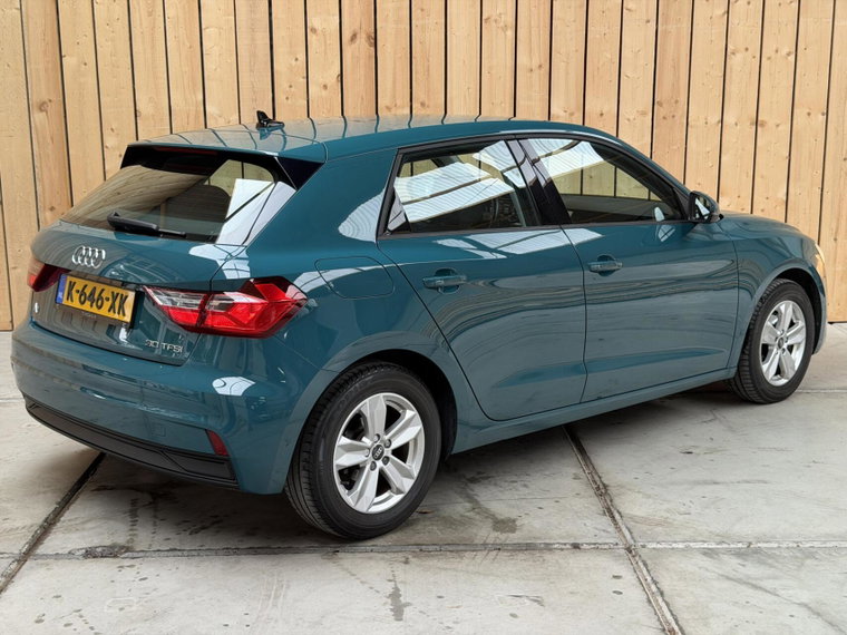 Vehicle Image 39
