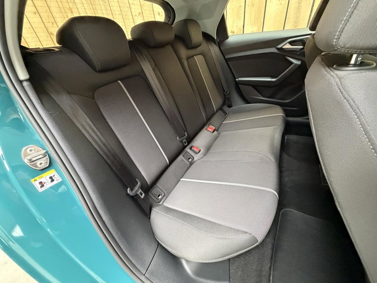 Vehicle Image 45