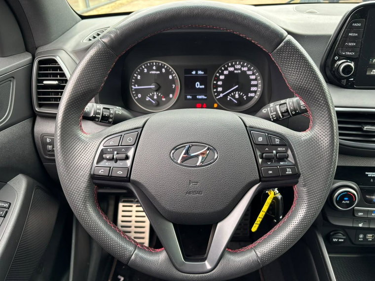 Vehicle Image 17