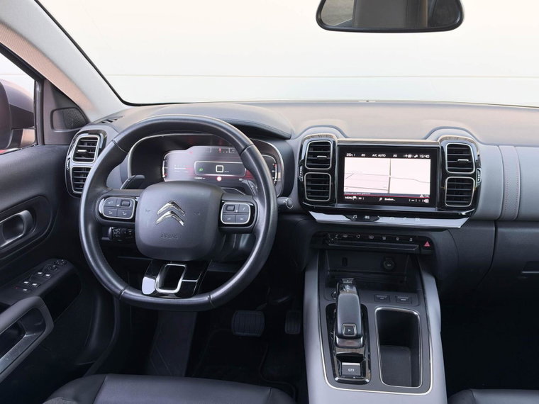 Vehicle Image 21