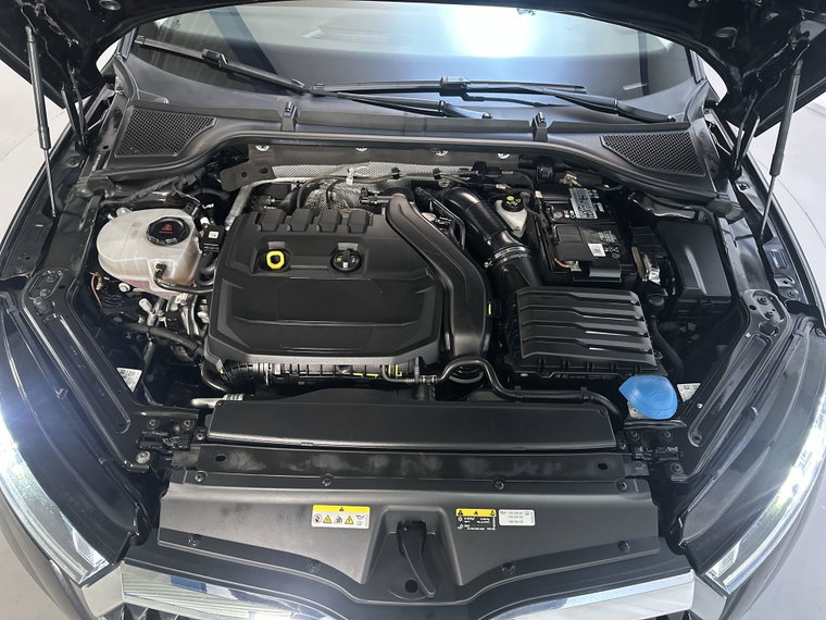 Vehicle Image 17