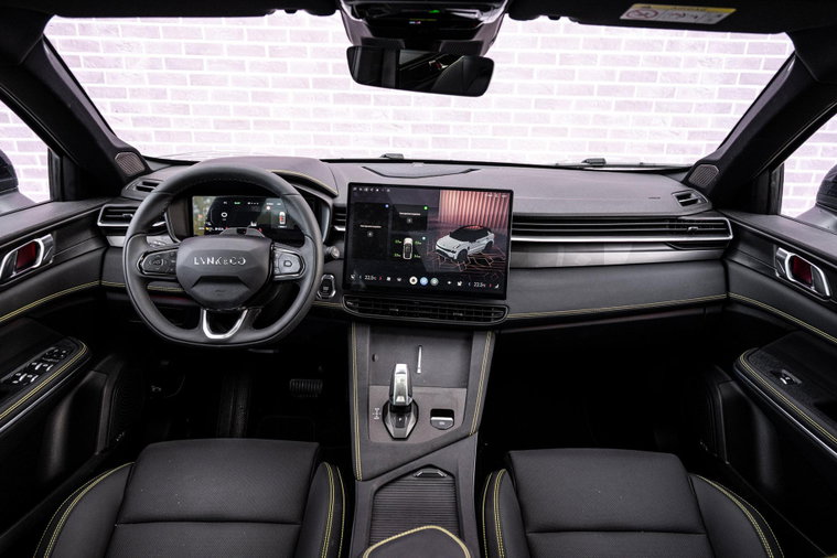 Vehicle Image 5
