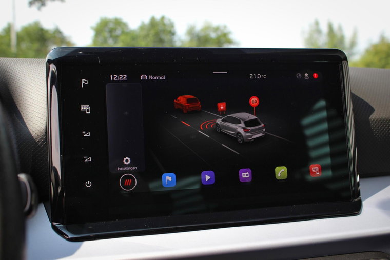 Vehicle Image 21