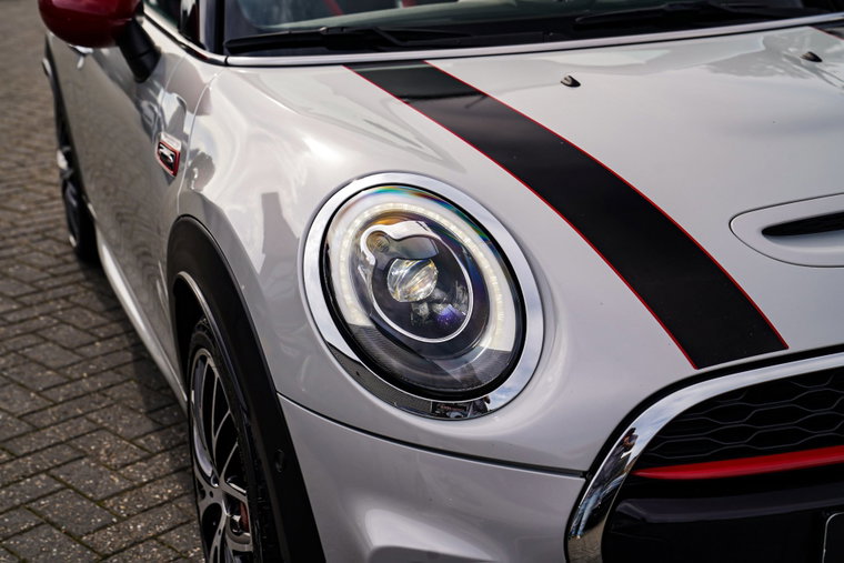 Vehicle Image 11