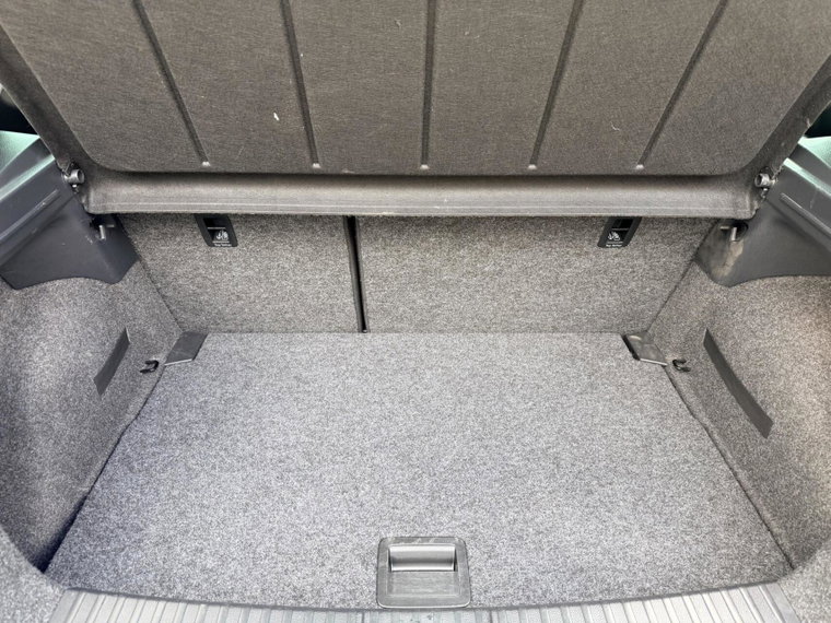 Vehicle Image 37