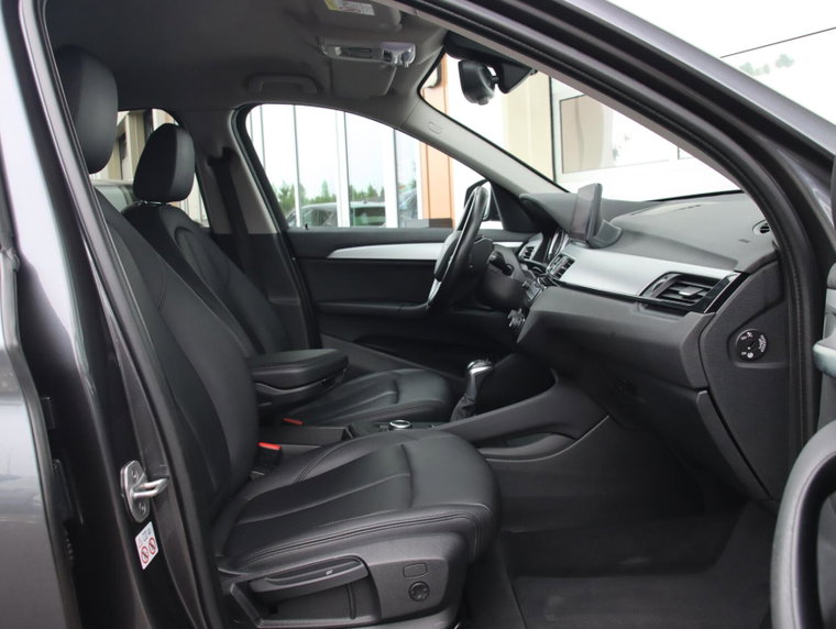 Vehicle Image 33