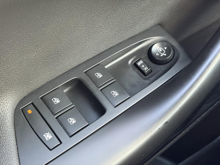 Vehicle Image 27