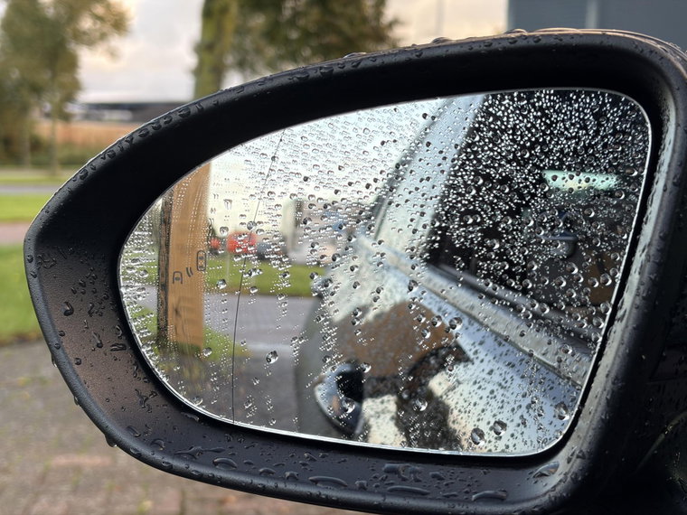 Vehicle Image 28