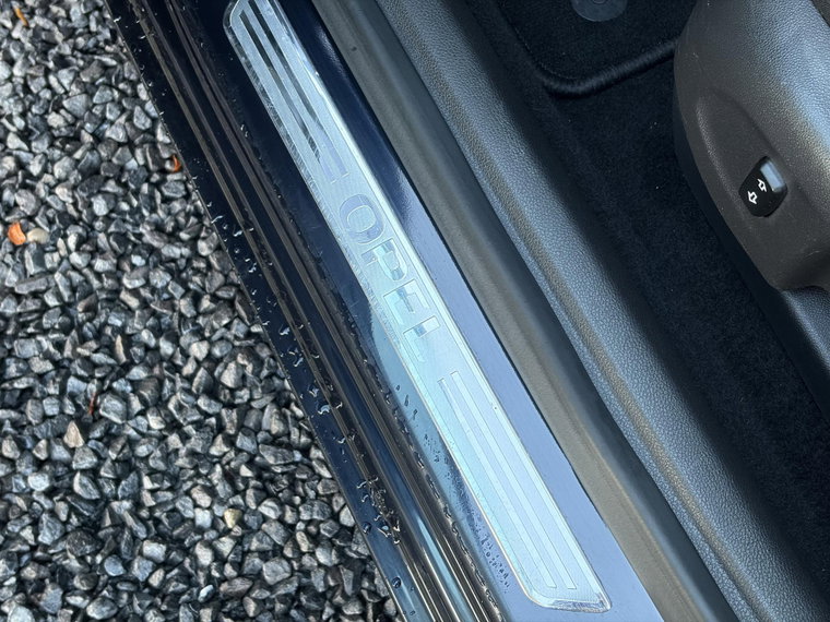 Vehicle Image 45