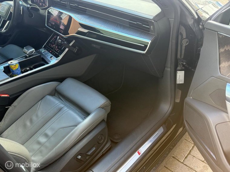Vehicle Image 26