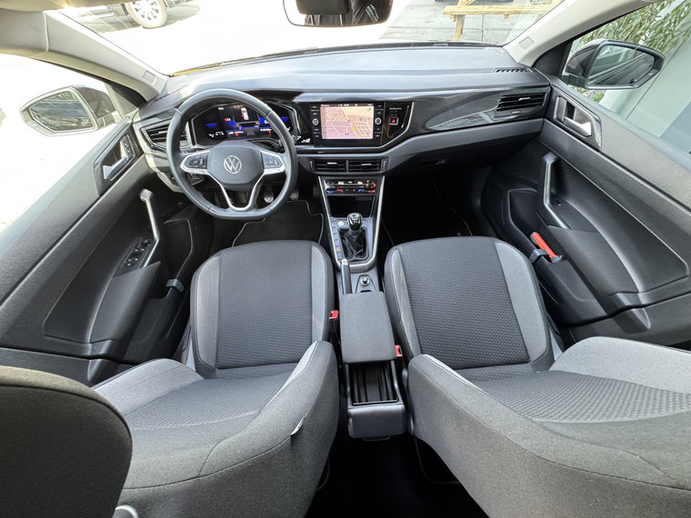 Vehicle Image 36