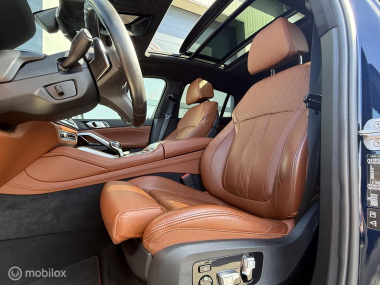 Vehicle Image 36