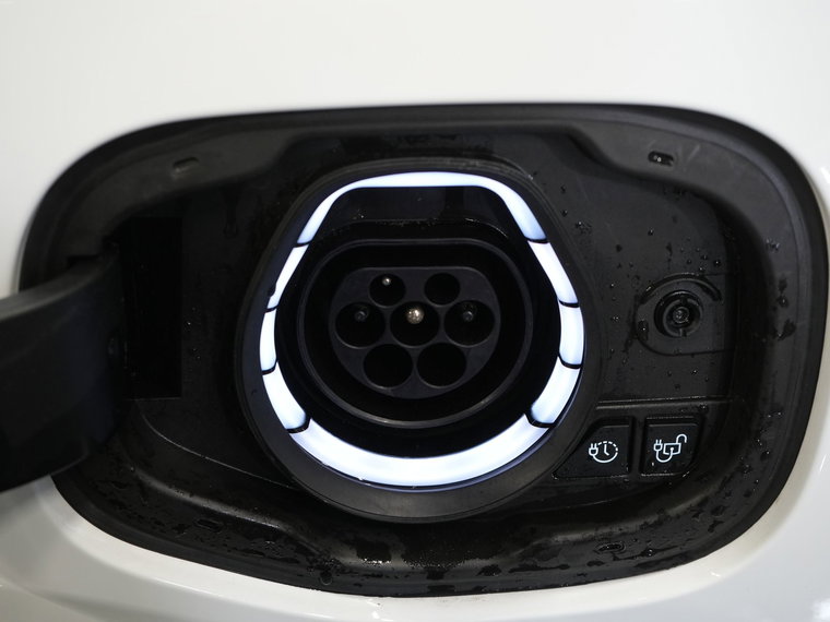 Vehicle Image 30