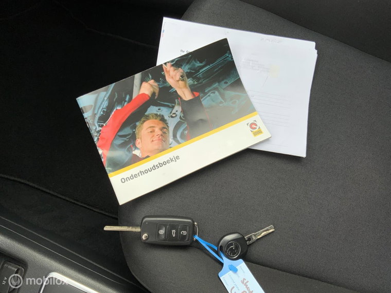 Vehicle Image 19
