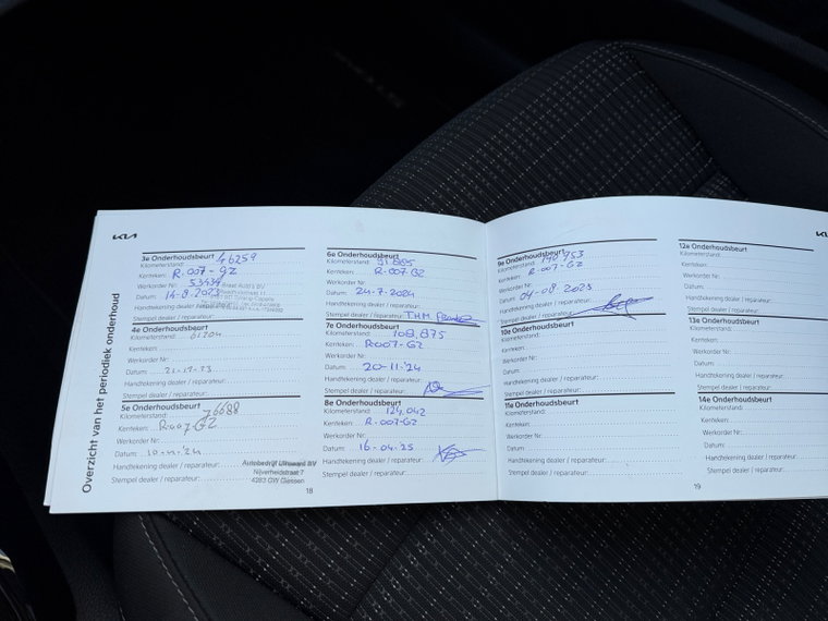 Vehicle Image 18