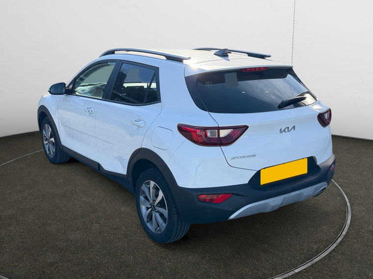 Vehicle Image 24