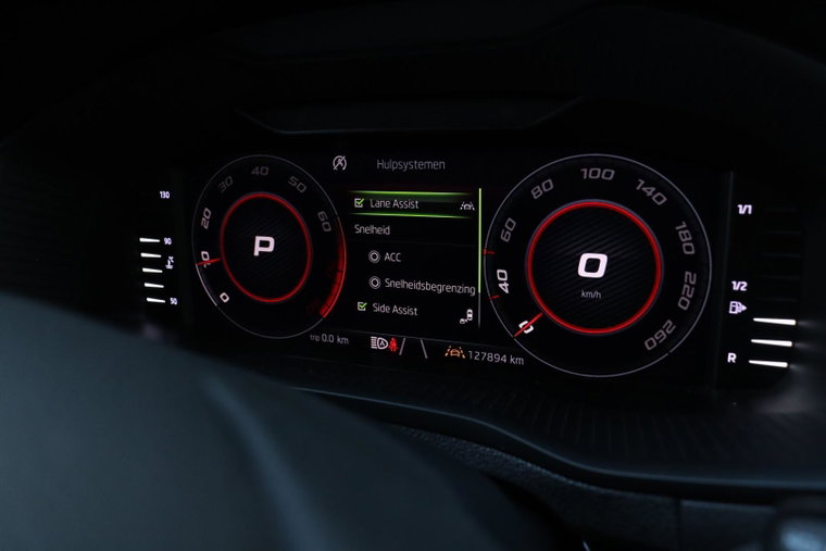 Vehicle Image 33