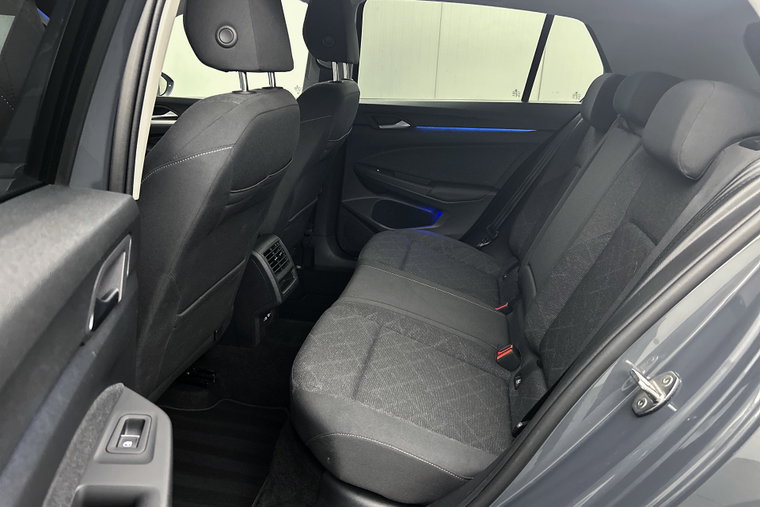Vehicle Image 26