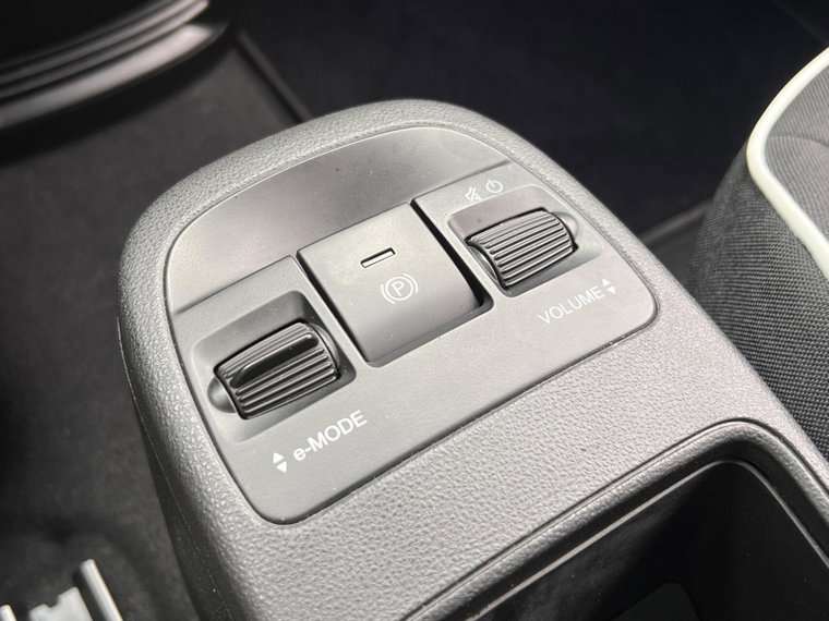 Vehicle Image 45