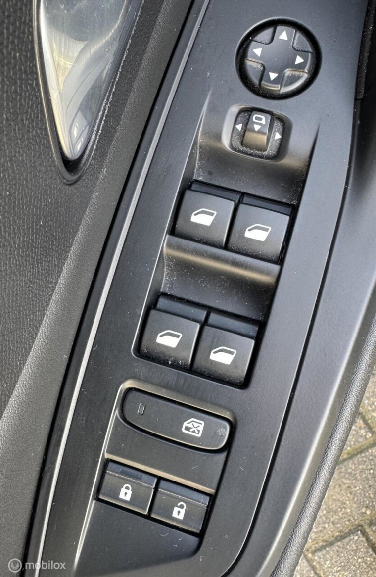 Vehicle Image 39