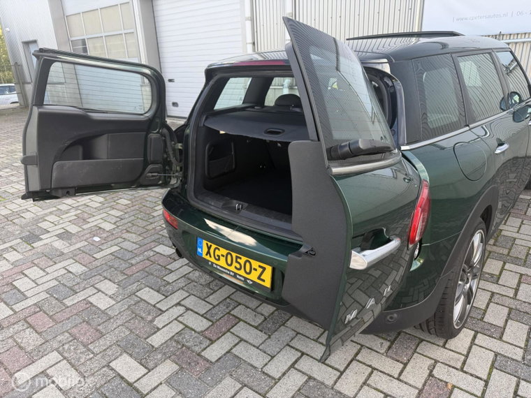 Vehicle Image 26
