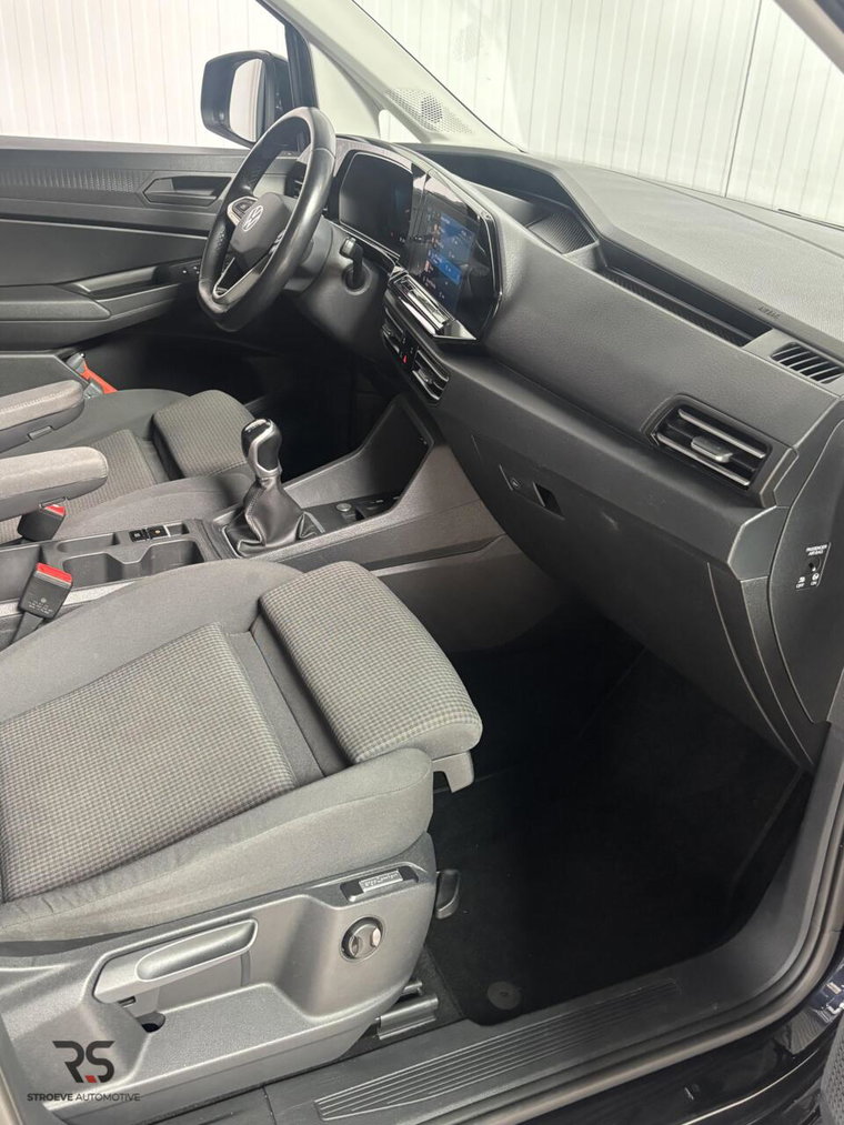 Vehicle Image 52