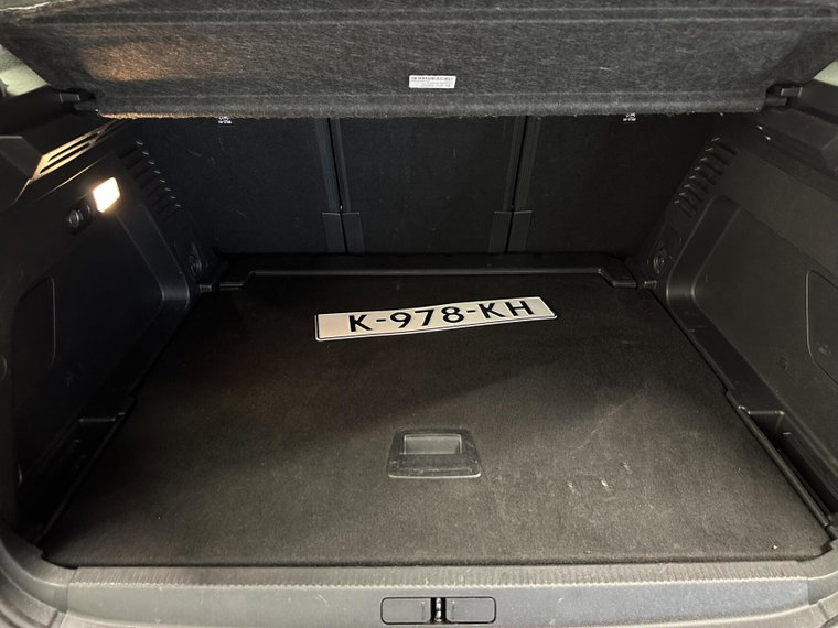 Vehicle Image 40