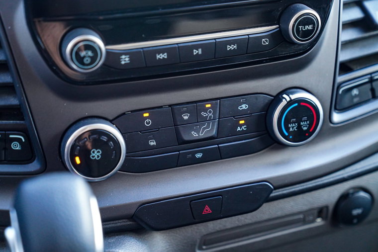 Vehicle Image 30