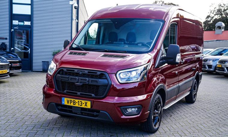 Vehicle Image 6
