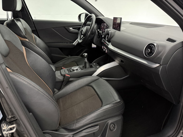 Vehicle Image 35