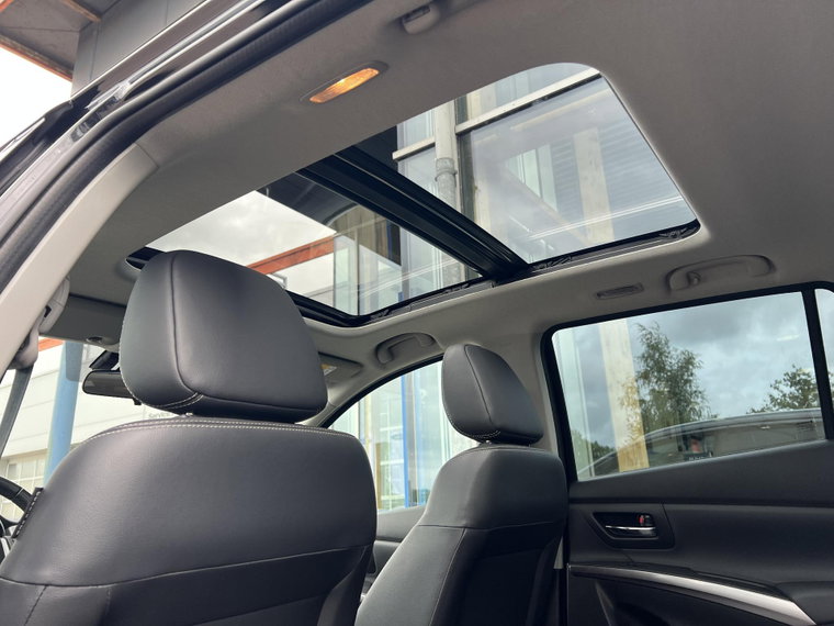 Vehicle Image 14