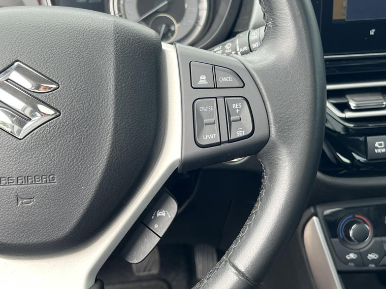 Vehicle Image 21