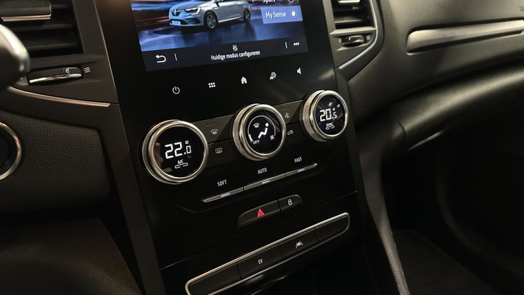 Vehicle Image 40