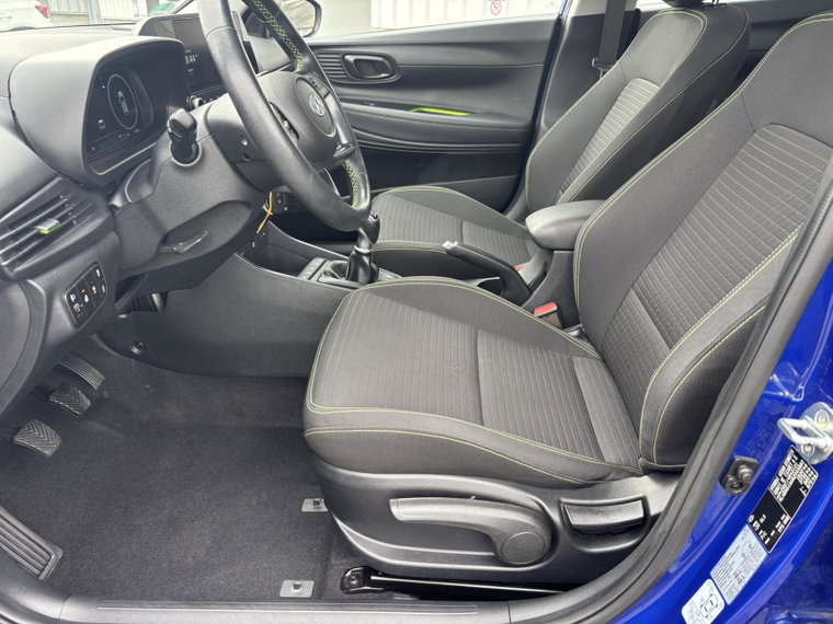 Vehicle Image 17