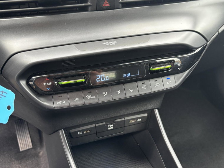 Vehicle Image 24