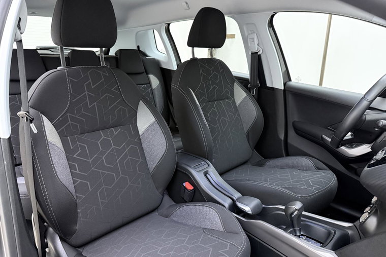 Vehicle Image 10
