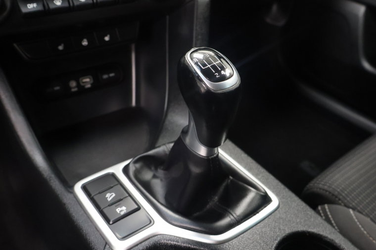 Vehicle Image 24