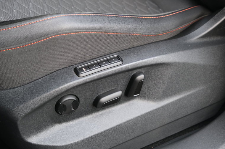 Vehicle Image 36