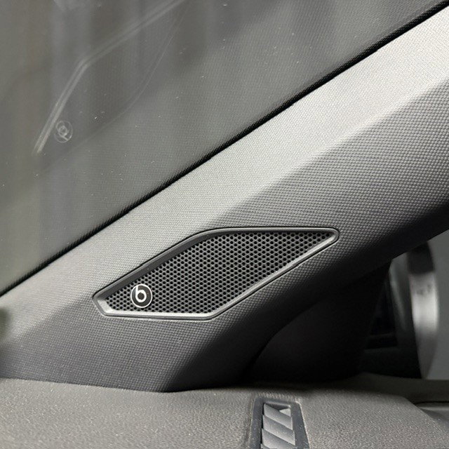 Vehicle Image 20