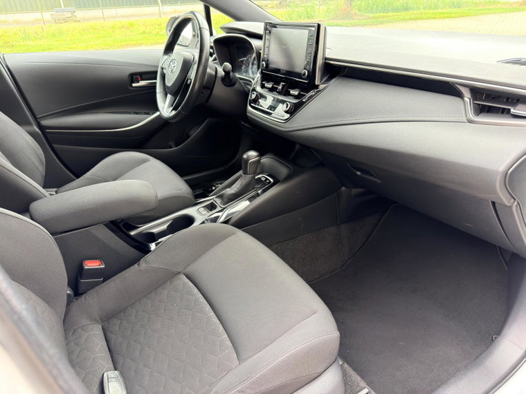Vehicle Image 24