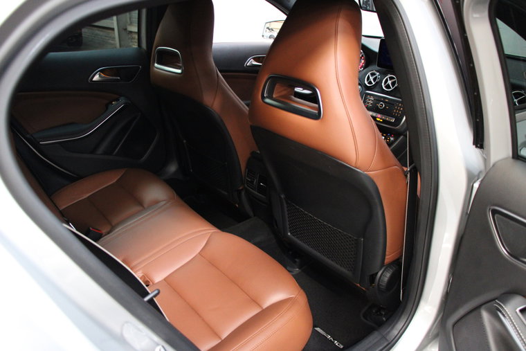 Vehicle Image 30